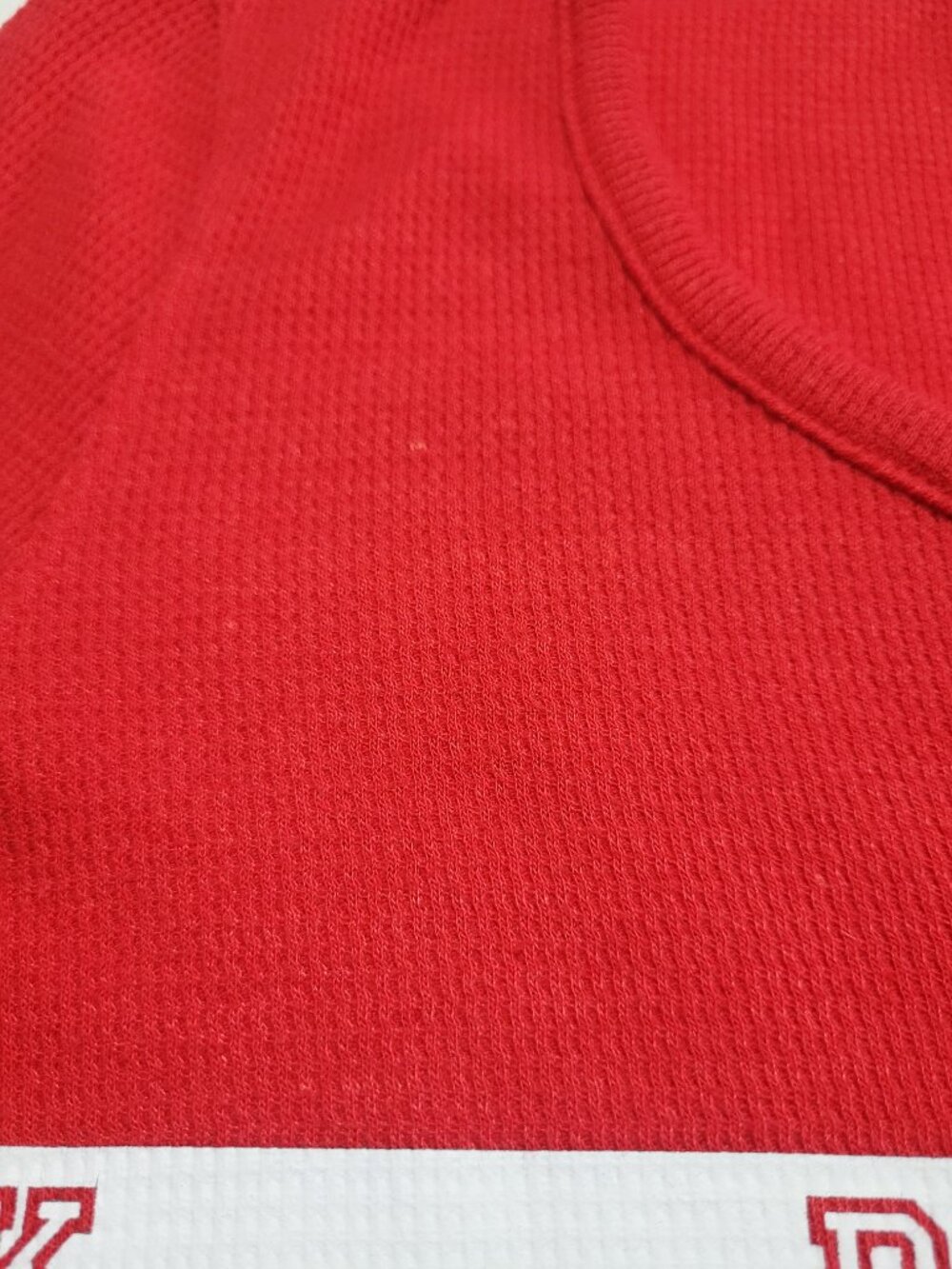 Victoria's Secret PINK Red Snowflake Thermal Henley Sleep Shirt Size Medium - Picture 5 of 11